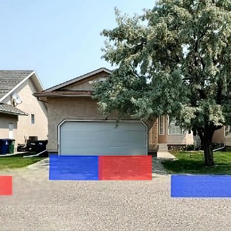 Saskatoon Lashyn Cove Homestay Bagian luar foto